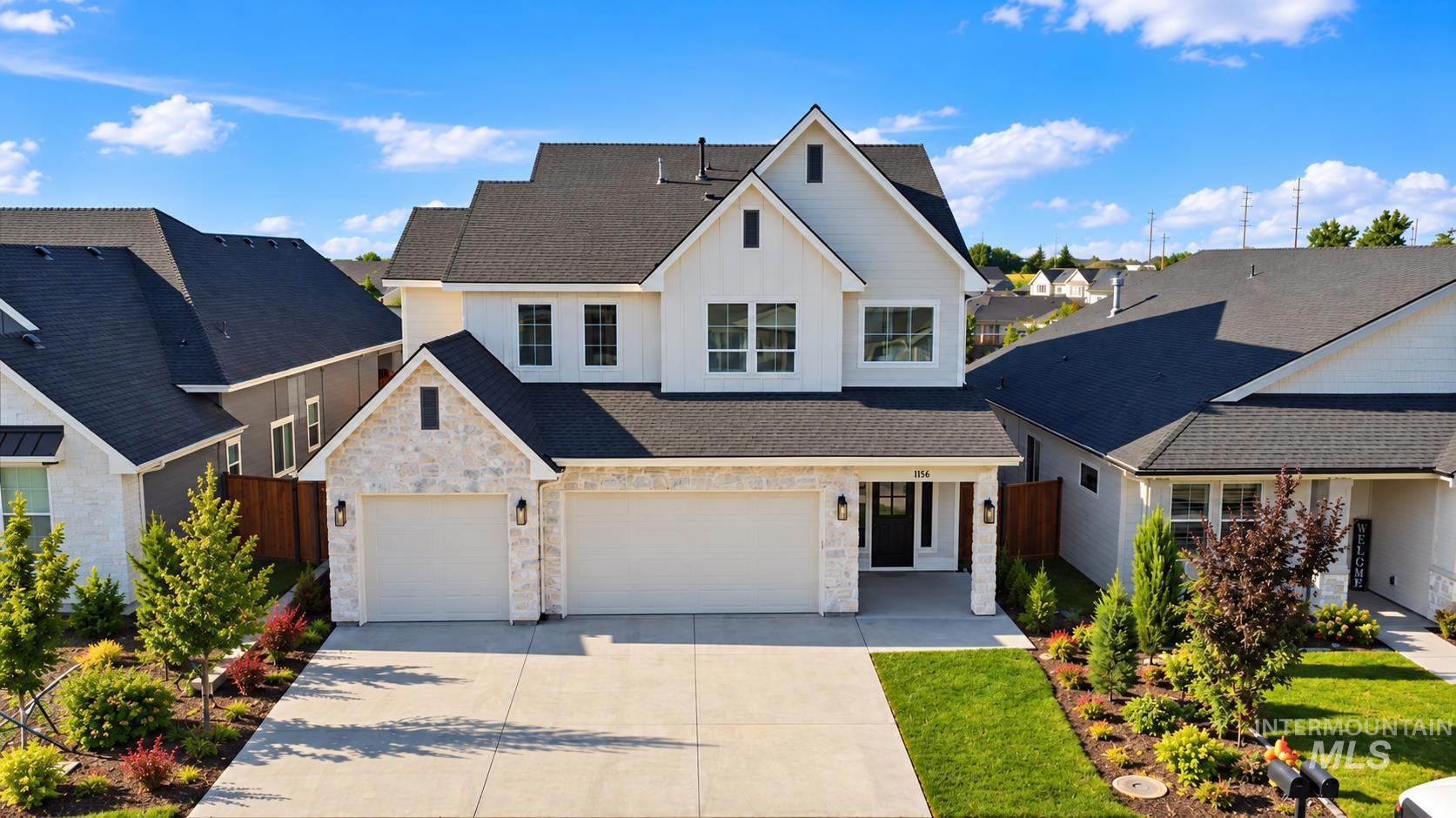 1156 W Eiger Dr available home in Nampa, Idaho